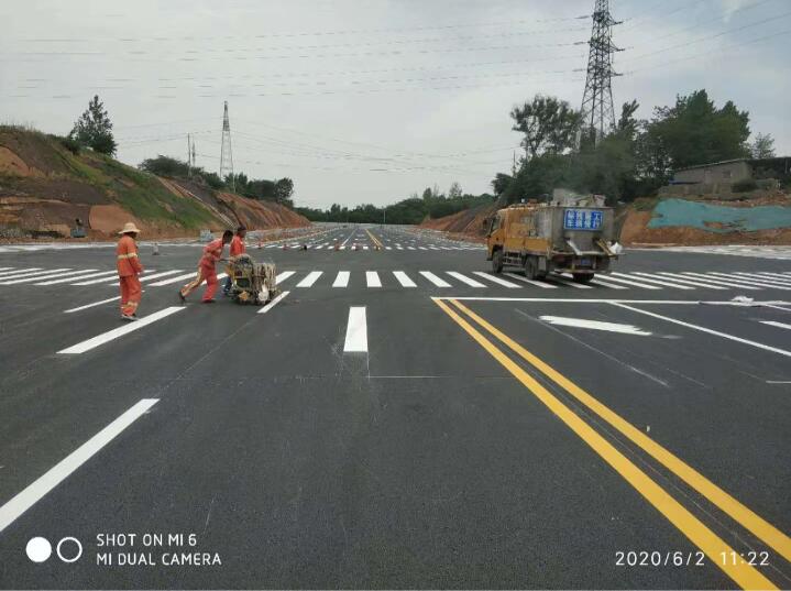 羊山新區(qū)道路劃線(xiàn)